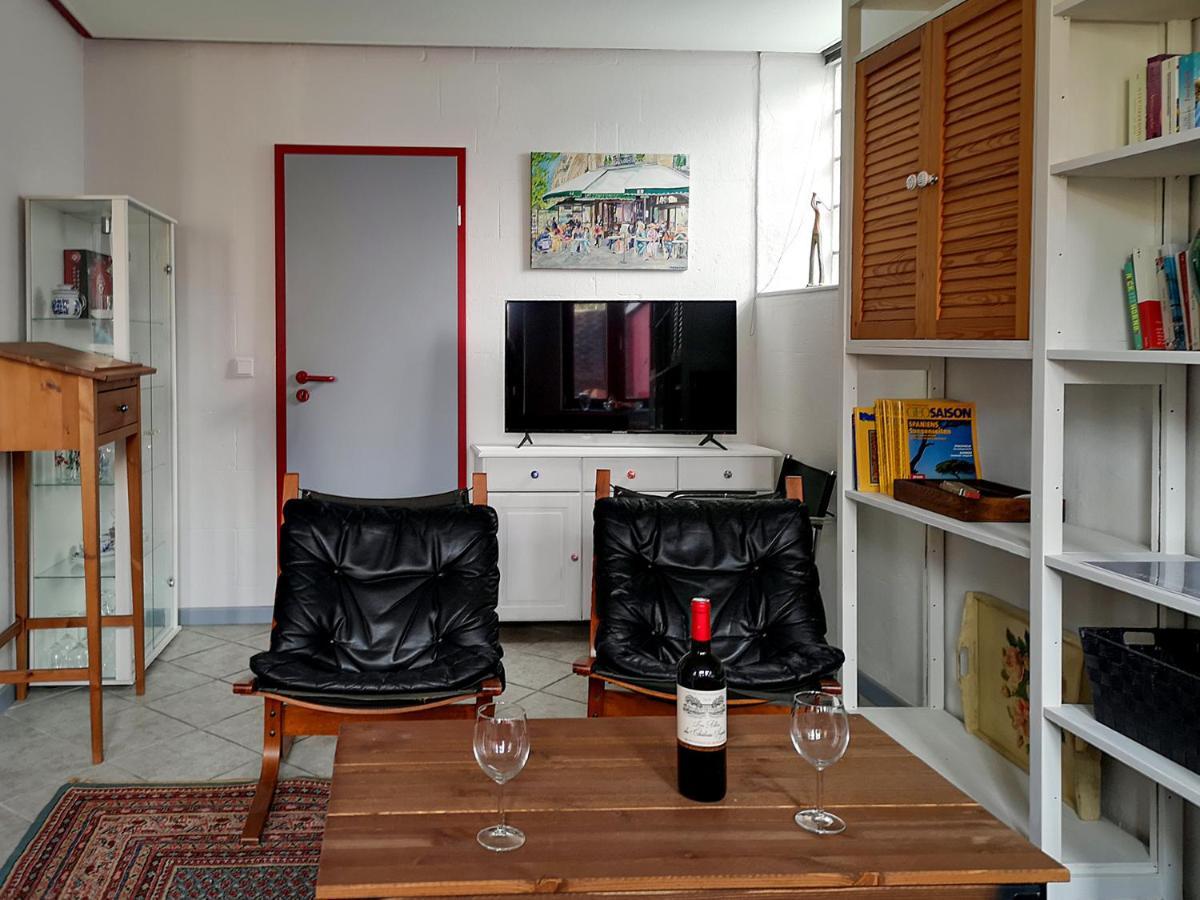 Gemuetliches Ferienhaus - Ankommen Und Wohlfuehlen ฮูซุม ภายนอก รูปภาพ